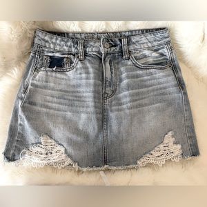 American Eagle Mini Light washed Denim Skirt